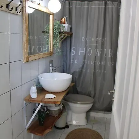 Levanda Home Дом отдыха Taktikoupoli